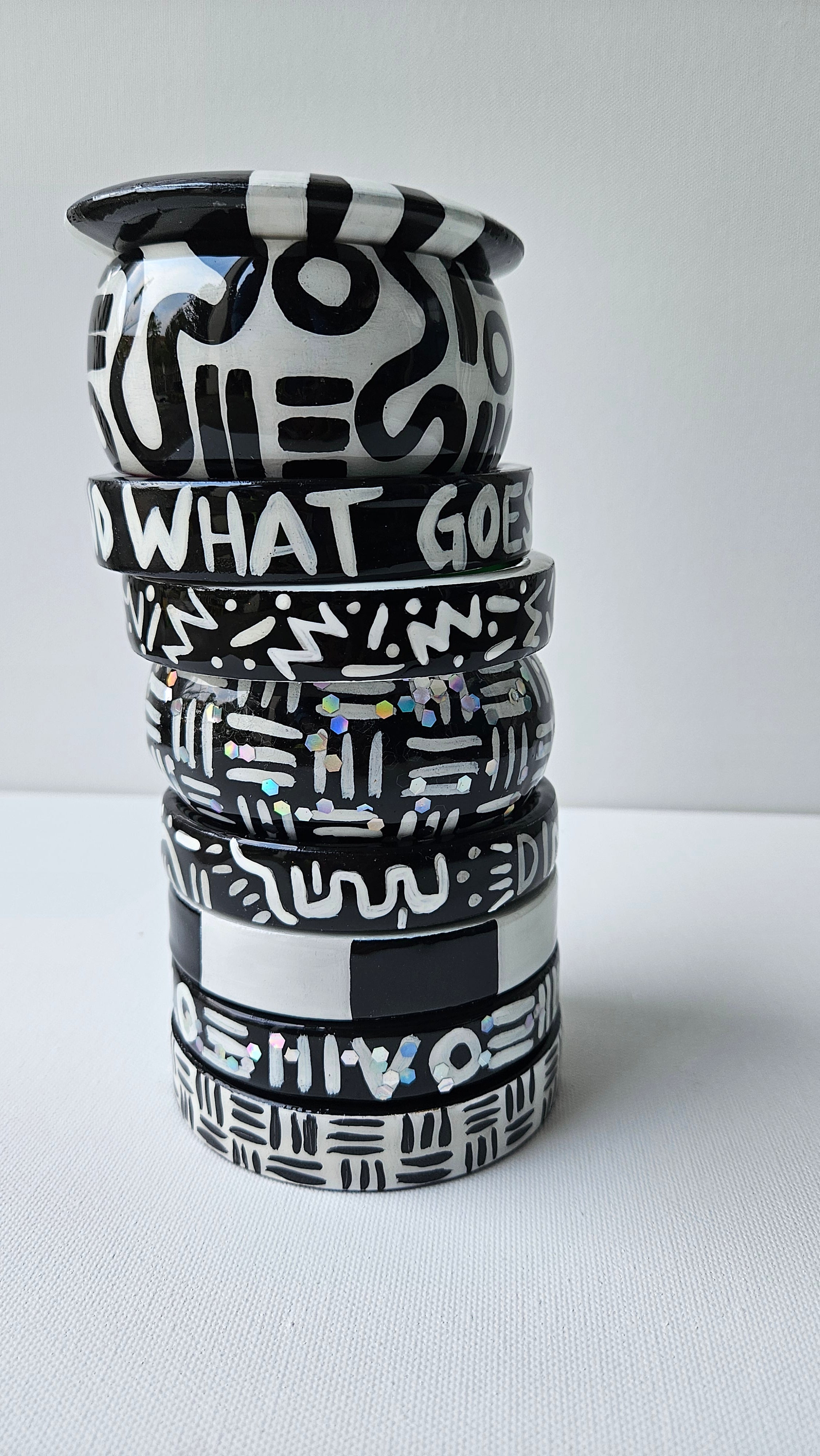The bLaCk & wHiTe STACK #2