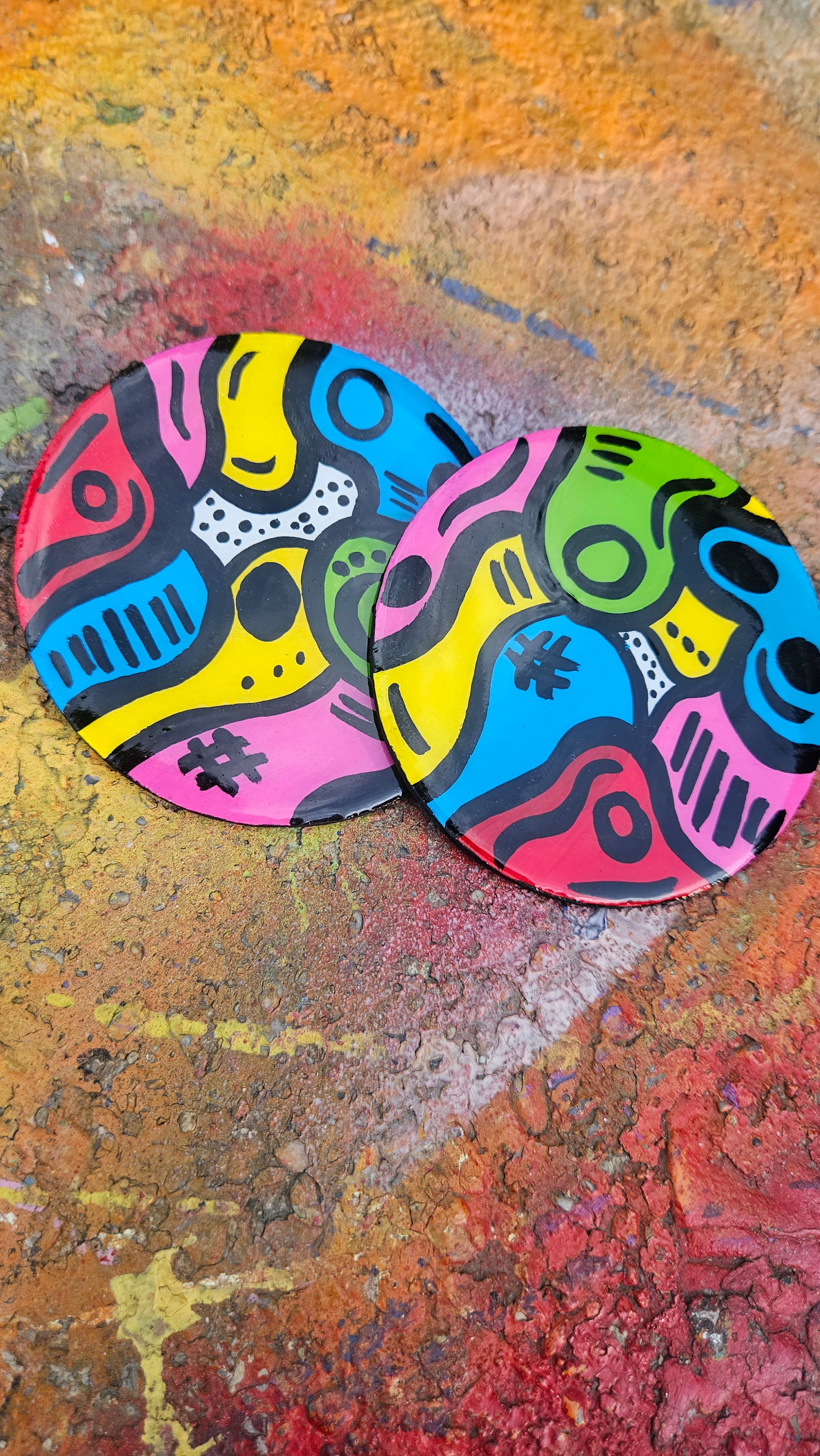 Peculiar XL circle studs