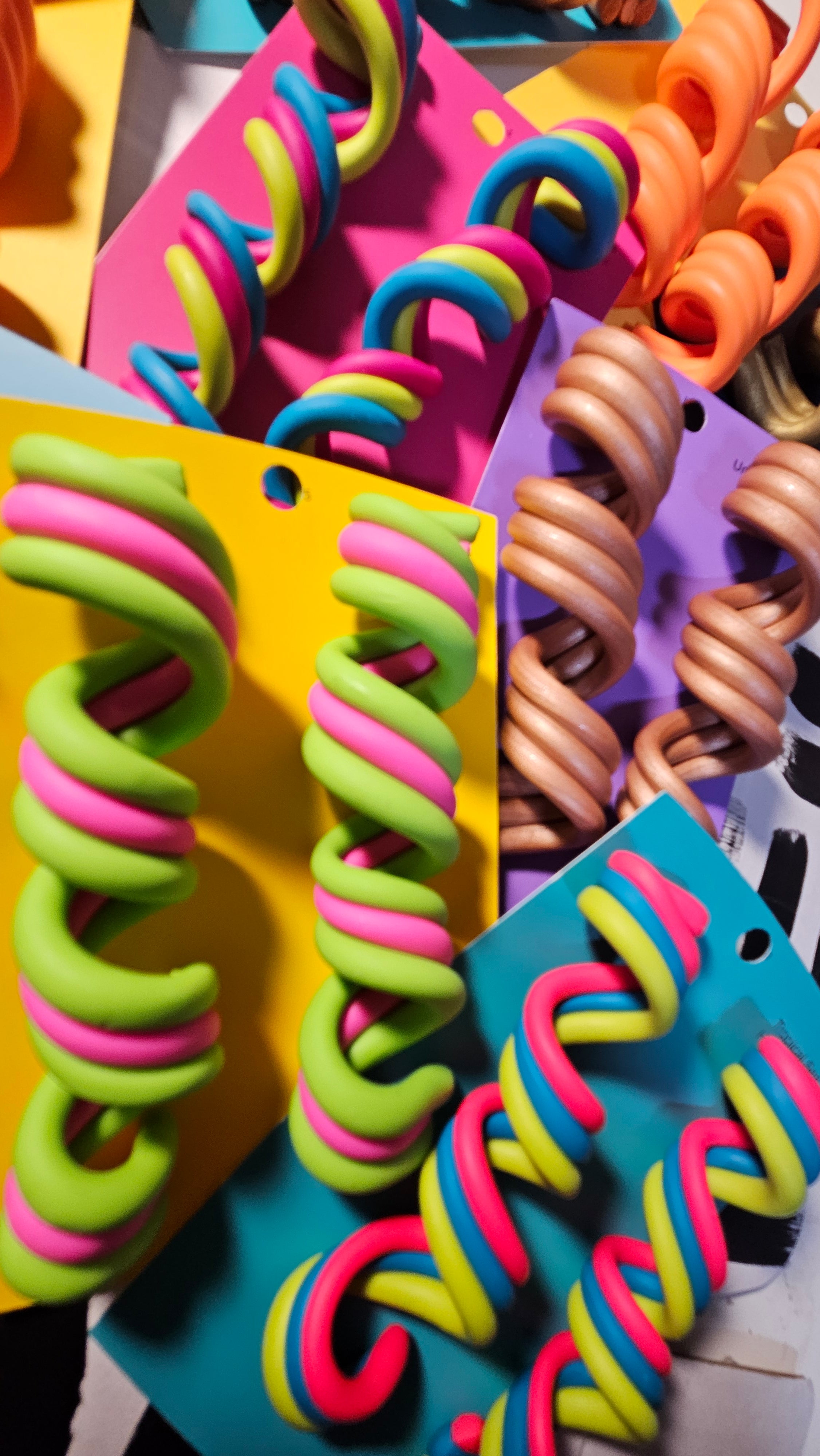 It Girl Swirls