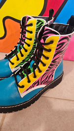 Load image into Gallery viewer, Malindi Handpainted Boots
