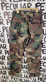 Load image into Gallery viewer, Painters Camo Pants 2
